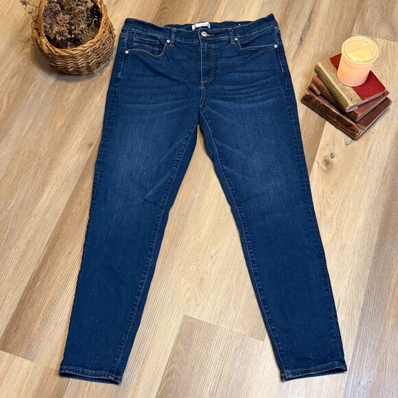 Ann Taylor LOFT The Skinny Jeans Dark Denim Wash size 12 - Picture 2 of 8